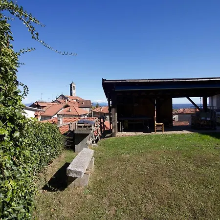 Calogna Sleeps 8 Villa