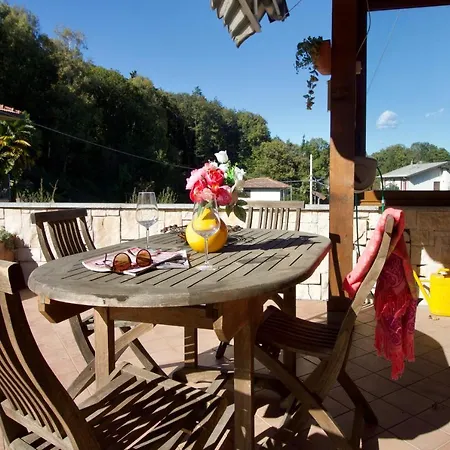Calogna Sleeps 8 Villa