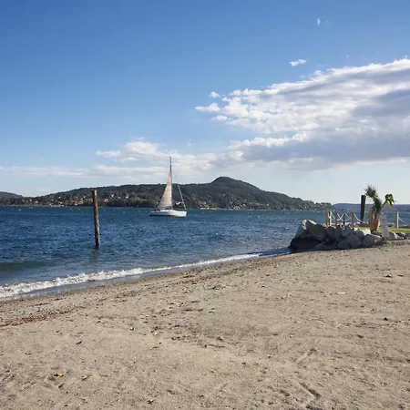 Villa Calogna Sleeps 8 *