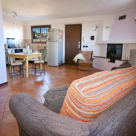 Villa Calogna Sleeps 8 *
